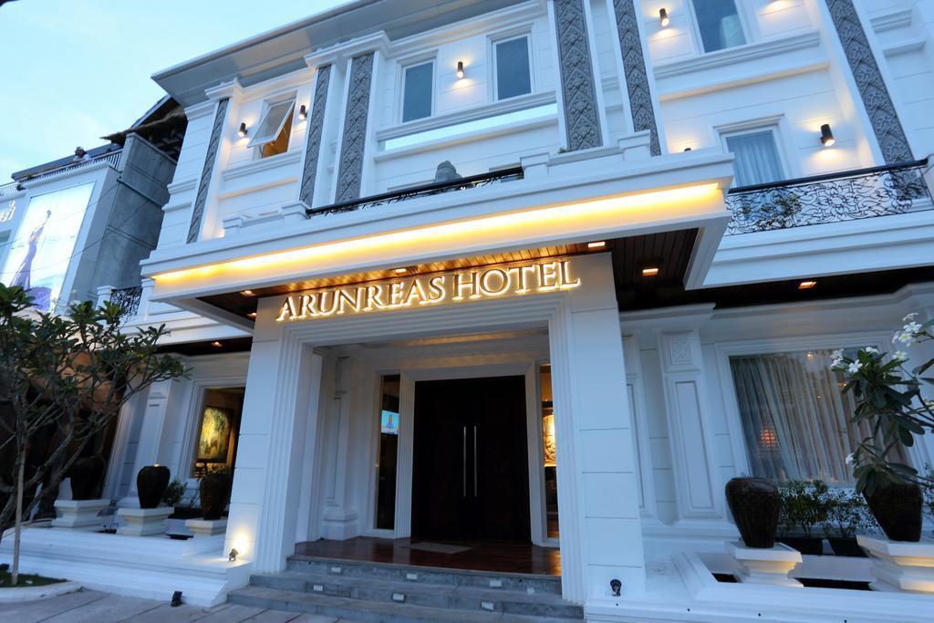 Arunreas Hotel Phnom Penh Exterior foto
