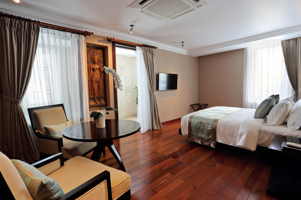Arunreas Hotel Phnom Penh Exterior foto