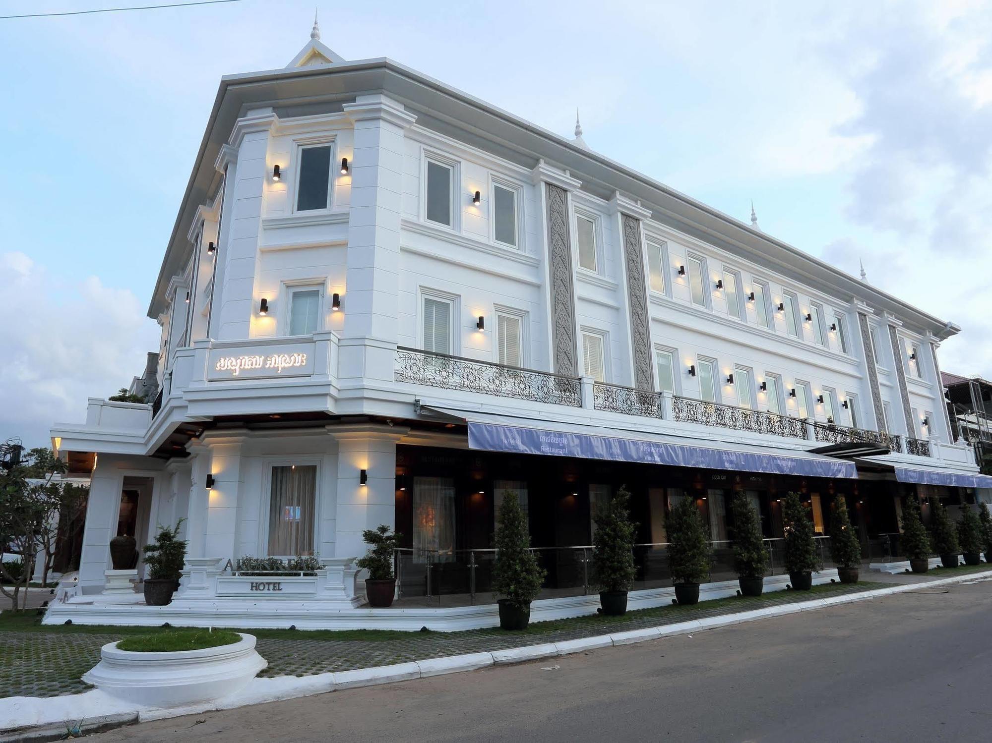 Arunreas Hotel Phnom Penh Exterior foto