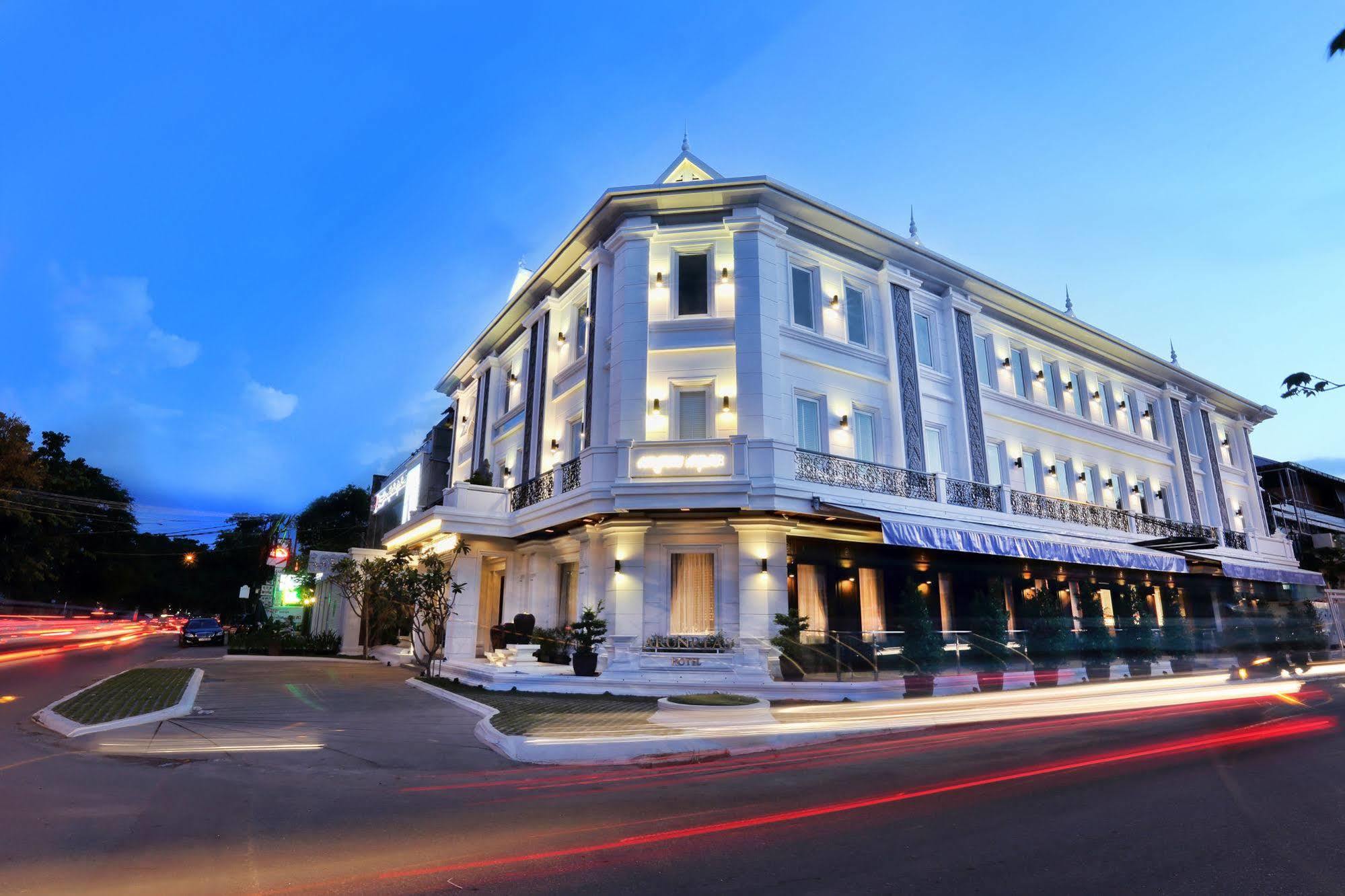 Arunreas Hotel Phnom Penh Exterior foto