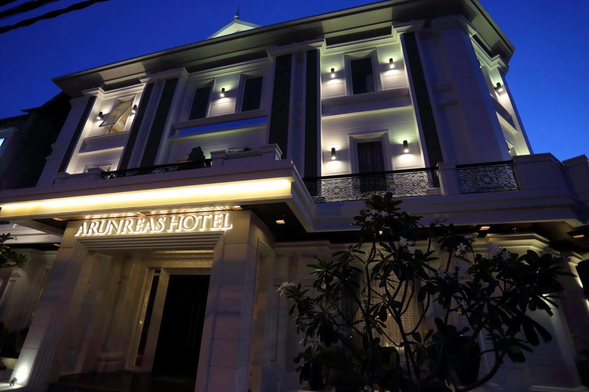 Arunreas Hotel Phnom Penh Exterior foto